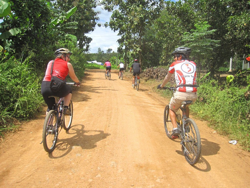 Cyling from Ho Chi Minh to Phnom Penh