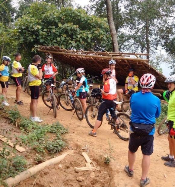 Sapa Cycling Tours, explore Muong Hoa,  Ban Ho, Thanh Phu, 