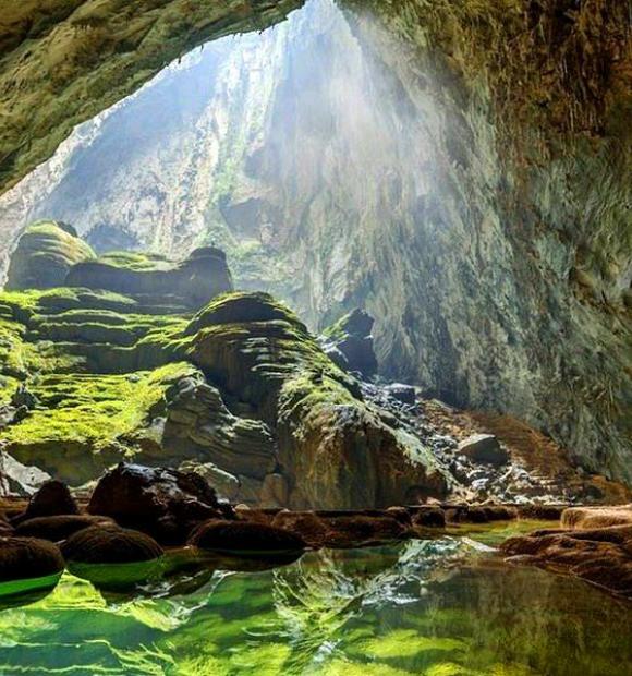 Vietnam Adventure Tour, cycling from Saigon to Ha Noi, explore Hoi An, Hue, Phong Nha Cave, Tam Coc, and Ha Long Bay